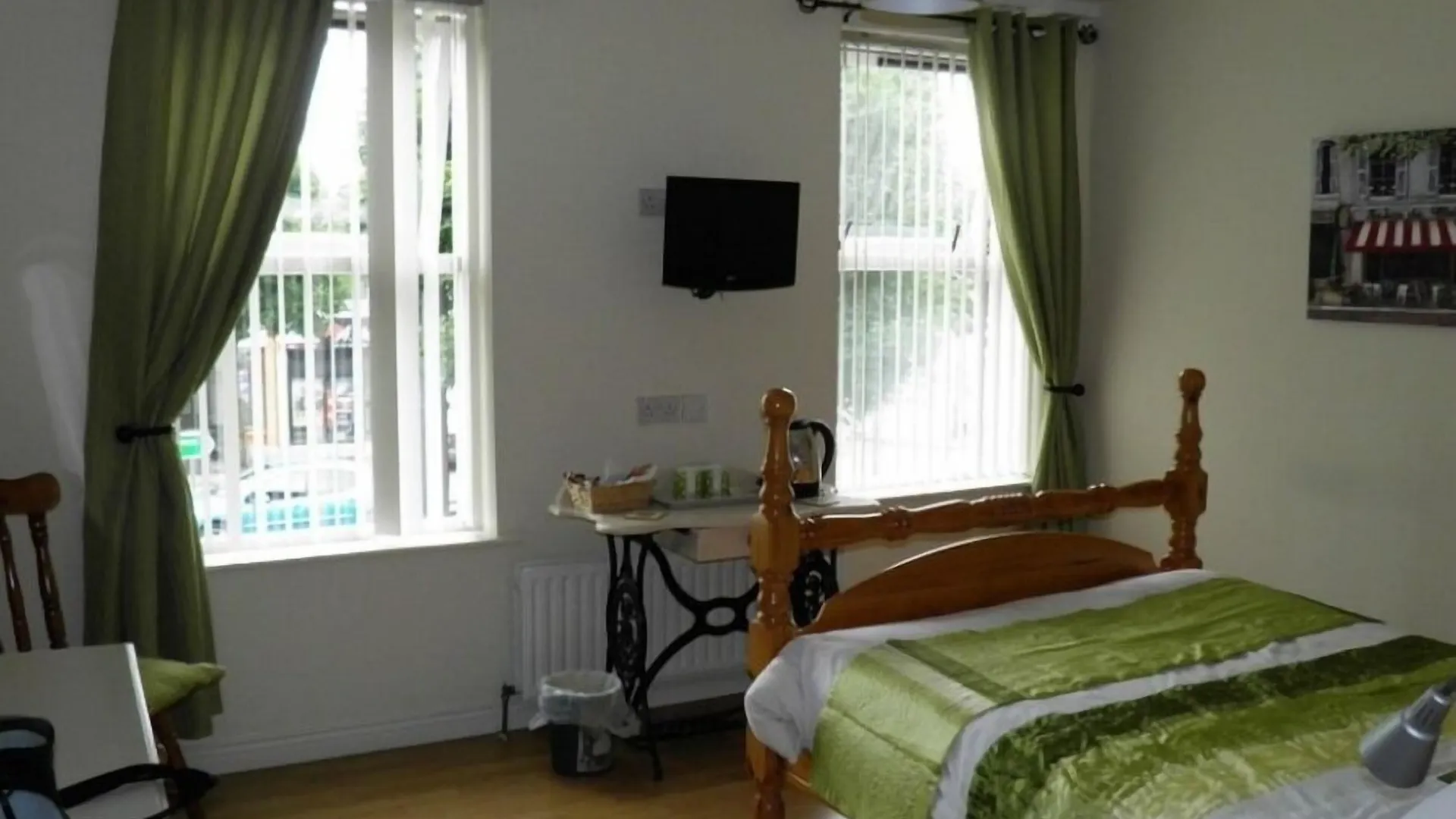 Where to Stay in Ulster: 11 Best 3-Star Hotels