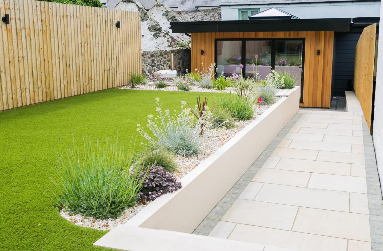 4 Central Hotels Near Castell Bryn Gwyn Worth Booking